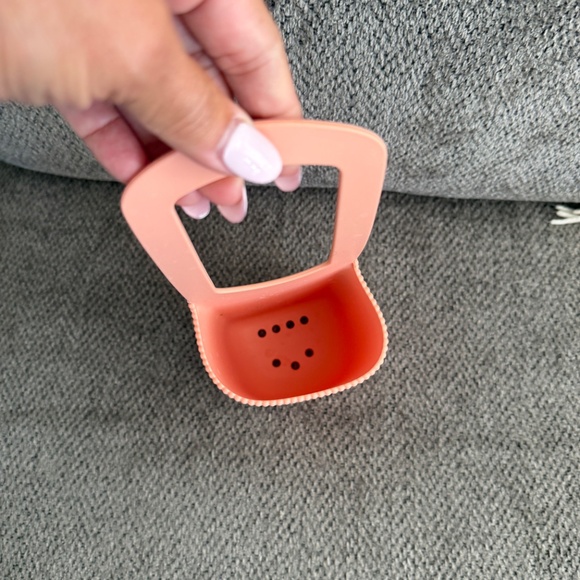 Ryan and Rose Cutie Holder - Picture 3 of 3